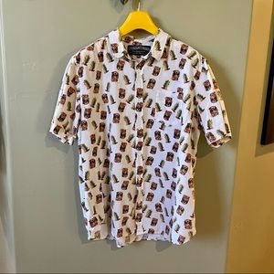 Mens XL short-sleeve button down. Pineapple skull